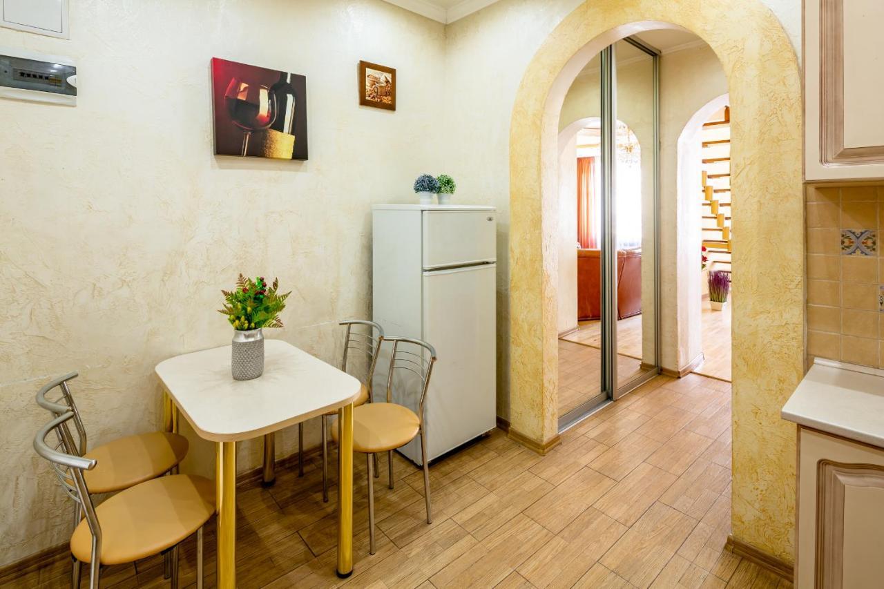 Alfa Apartments Ohienka 17 1 リヴィウ エクステリア 写真
